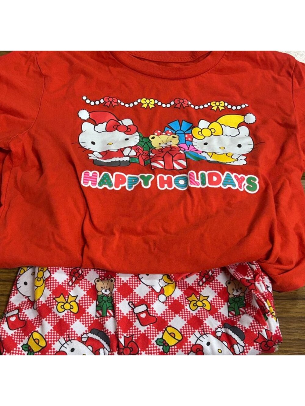 Hello Kitty Sanrio Christmas Pajama Set Red Holiday Shirt & Sleep Pants Size L